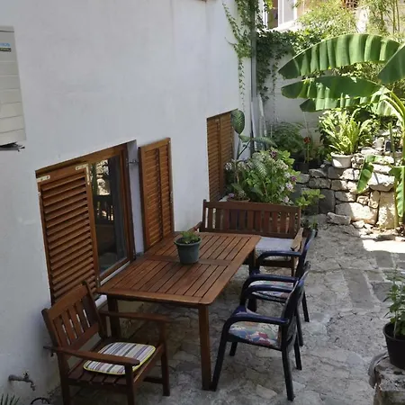Apatrment Izi Apartamento *